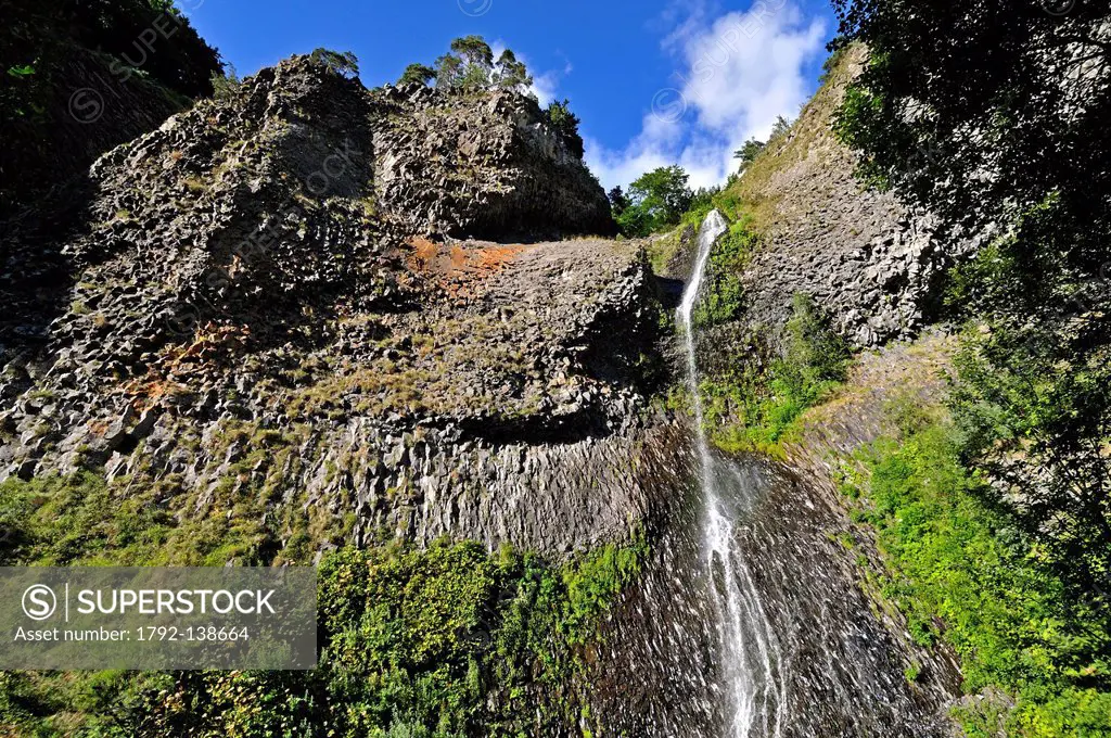 France, Ardeche, Monts d´Ardeche Regional Natural Park, Ray Pic Cascade in the Gorges de la Bourges in Summer