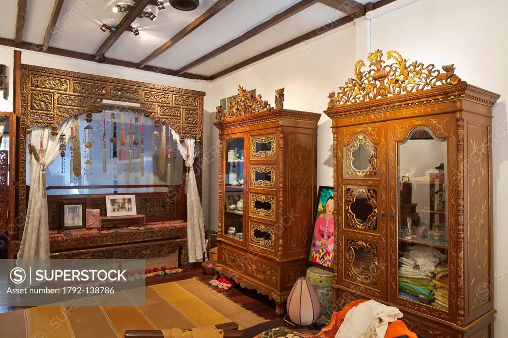 Singapore, The Intan, a Peranakan house showing the culture of the Chinese descendants of the immigrants settled in Malacca, Penang, and Singaporein t...