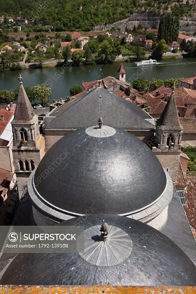 France, Lot, Cahors, View of the dome of the cathedral