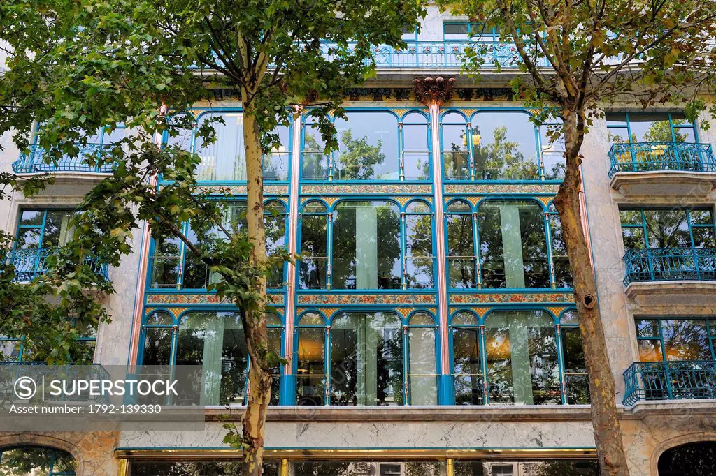 France, Paris, Art Nouveau facade of the former department store La Samaritaine de Luxe on the boulevard des Capucines