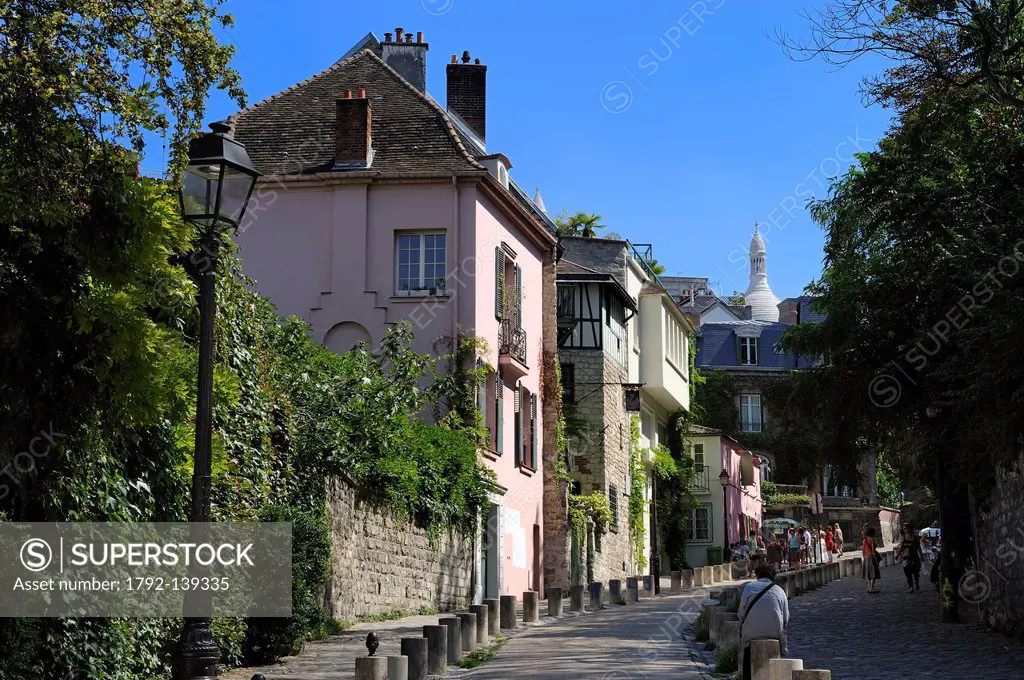 France, Paris, Butte Montmartre, Rue de l´Abreuvoir