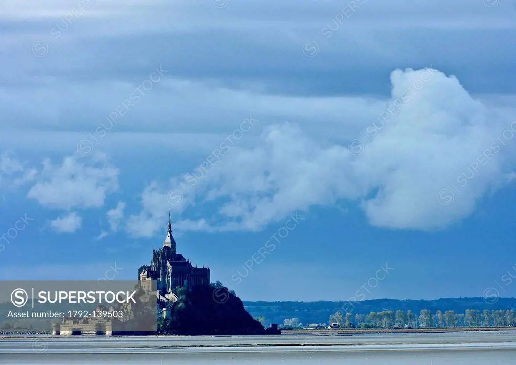 France, Manche, Bay of Mont Saint Michel, listed as World Heritage by UNESCO, Mont Saint Michel, cloud shaped as a jellyfish