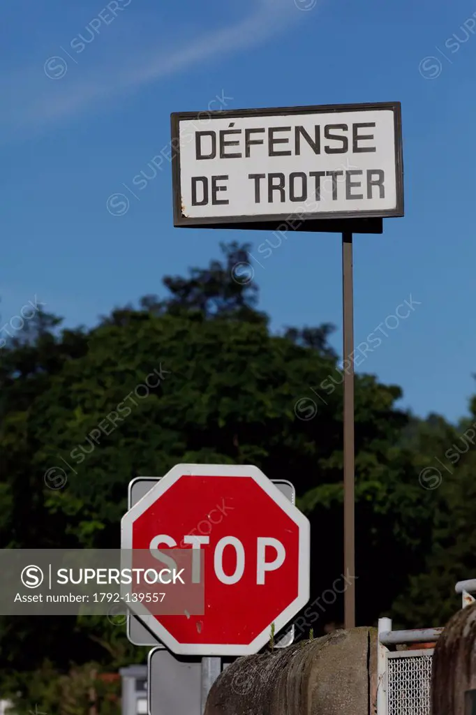 France, Puy de Dome, Neschers, old road sign for cart drivers