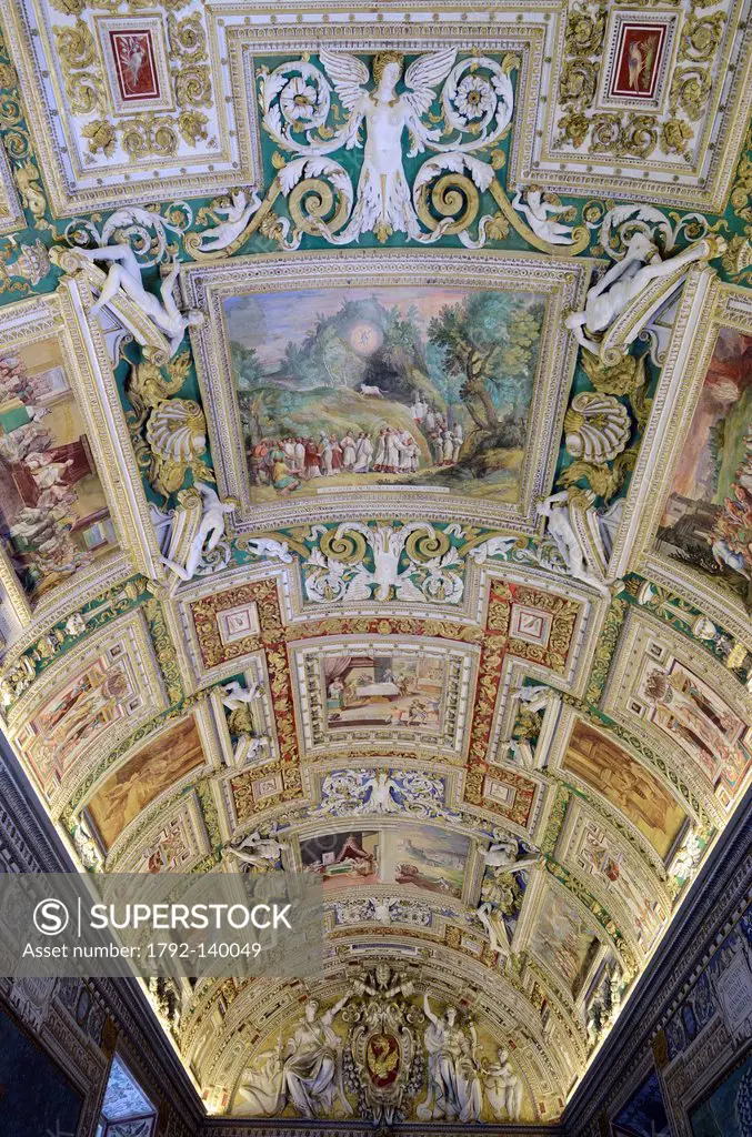Italy, Lazio, Rome, Vatican City listed as World Heritage by UNESCO, Vatican museums, the vault of the gallery of Maps