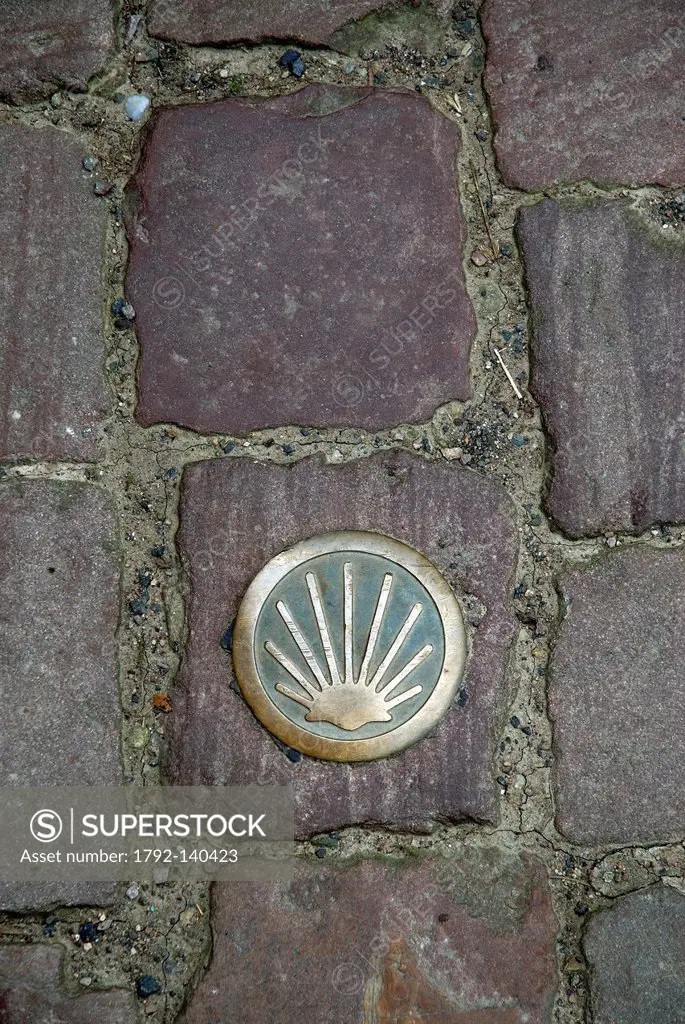 France, Bas Rhin, Boersch, village street, Coquille St. Jacques on the pavement, on the way to St Jacques de Compostela