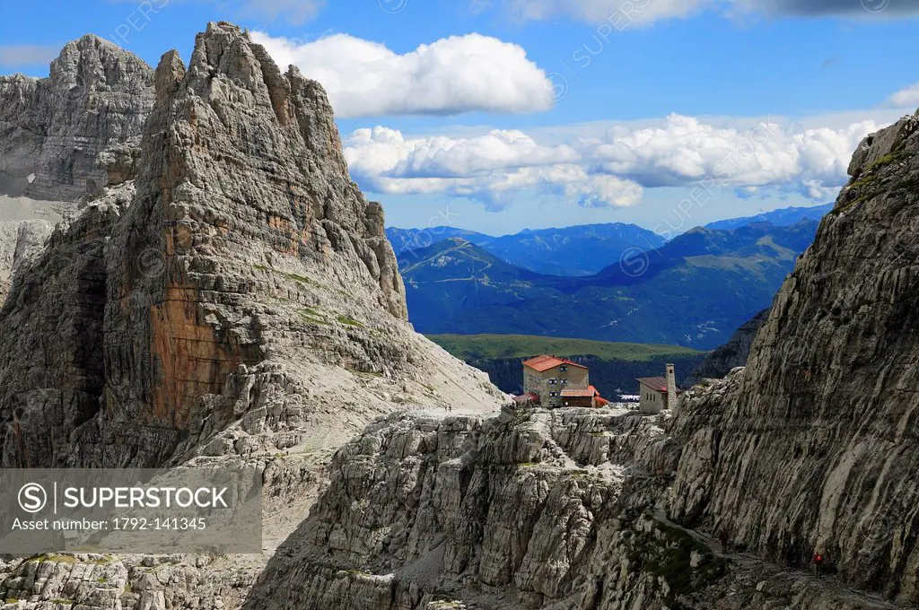 Italy, Trentino_Alto Adige, Dolomites, group de Brenta, Via del Bocchette, trail Alte and Centrali, refuge Pedrotti