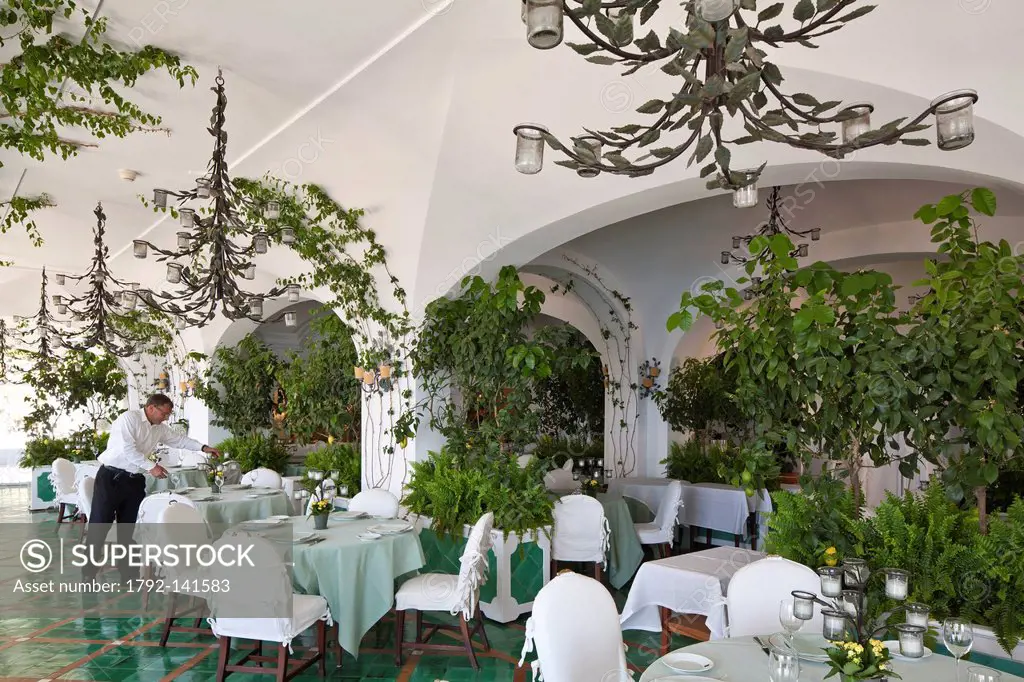 Italy, Campania, Amalfi Coast, listed as World Heritage by UNESCO, Positano, Le Sirenuse hotel, opened in 1951, La Sponda restaurant