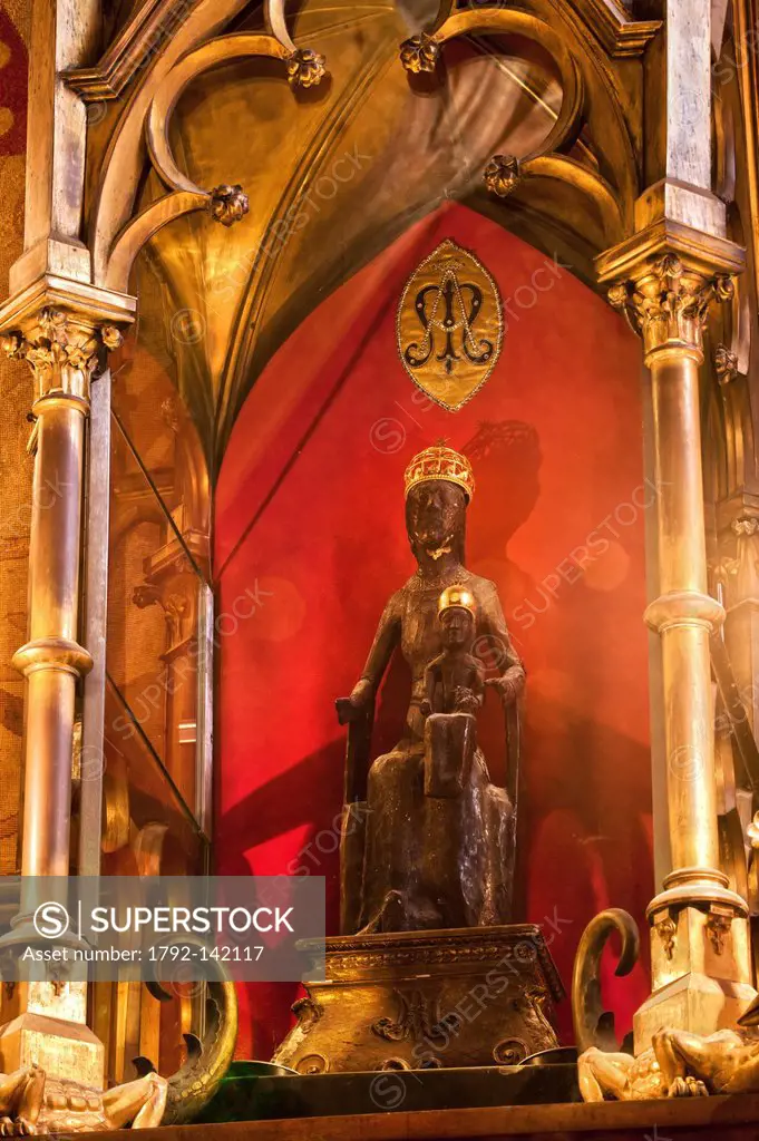 France, Lot, Rocamadour, the Black Madonna in the Chapel of Our Lady