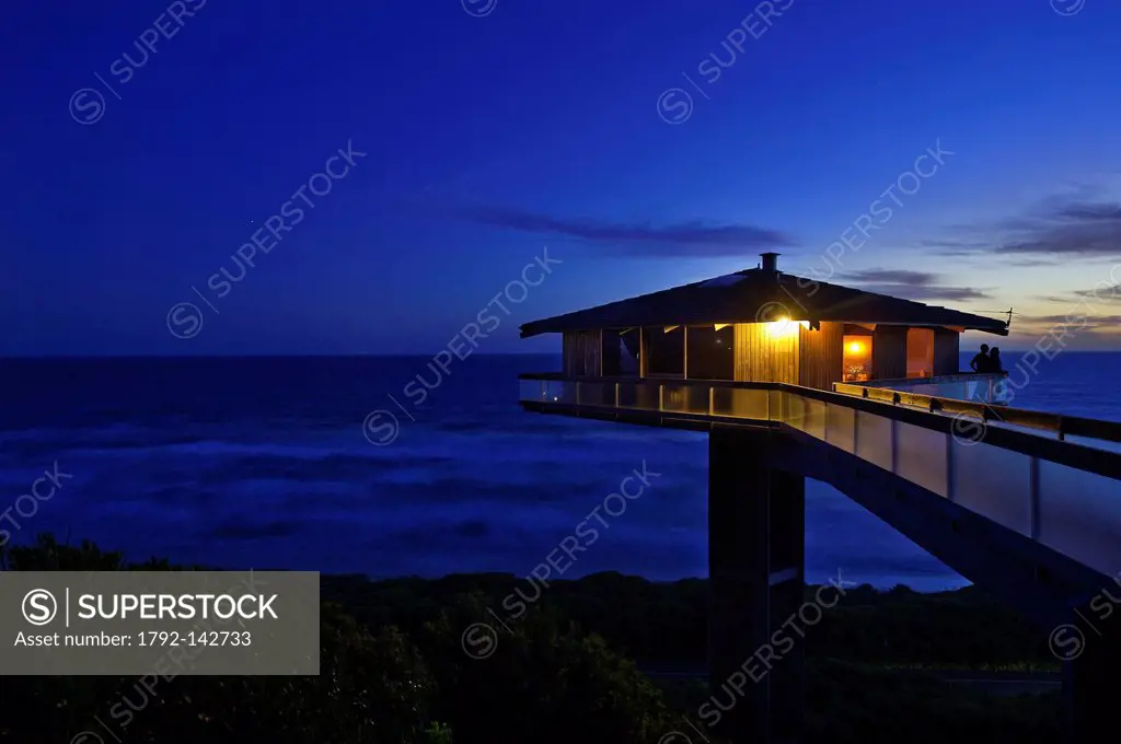 Australia, Victoria, Great Ocean Road, Great Otway National Park, Fairhaven, The Pole House, rental holiday house