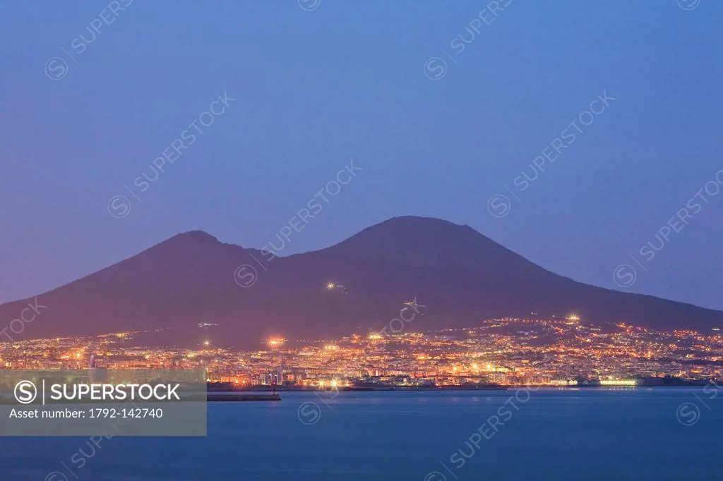 Italy, Campania, Naples, view over the port and Mount Vesuvius