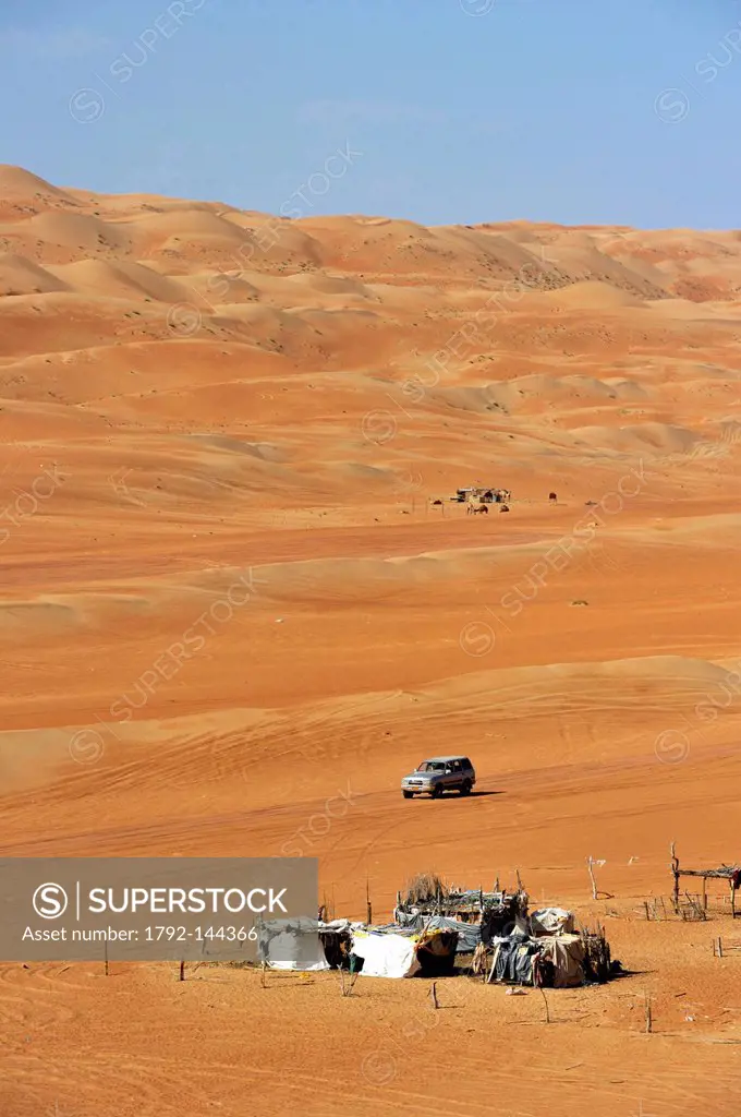 Sultanate of Oman, Ash Sharqiyah Region, desert of Wahiba Sands