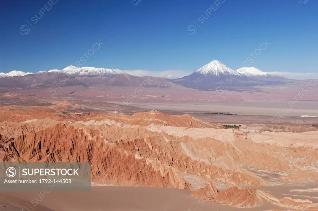 Chile, Antofagasta region, Atacama Desert, Death Valley, Valle de la Muerte, sand dunes in Death Valley with the Licancabur and the Andes in the backg...