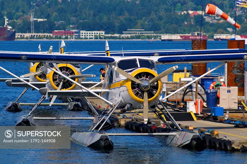 Canada, British Columbia, Vancouver, downtown district on Coal Harbour, seaplane terminal