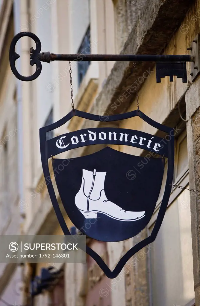France, Rhone, Lyon, historical site listed as World Heritage by UNESCO, sign of the shoemaker in Rue Monseigneur Lavarenne