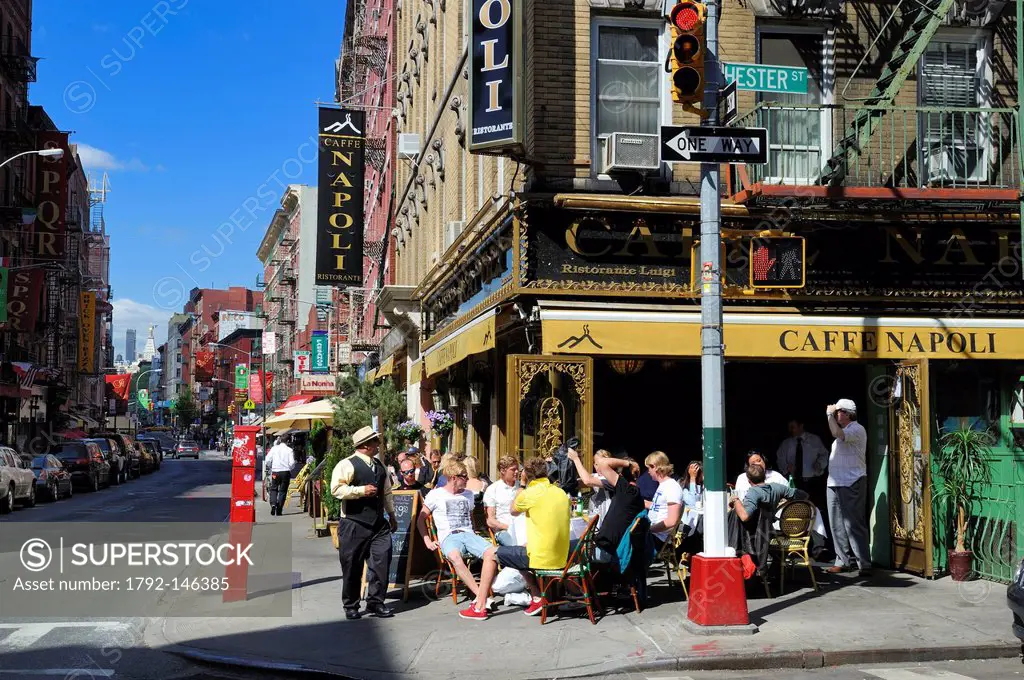 United States, New York, Manhattan, the neighborhood of Little Italy, restaurant in Mulberry Street