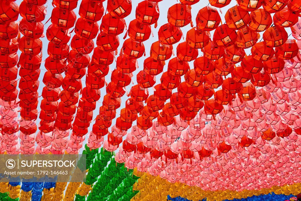 South Korea, Seoul, Insadong District, Jogye Buddhist Temple, roof made of colorful lanterns on the occasion of Buddha´s Birthday
