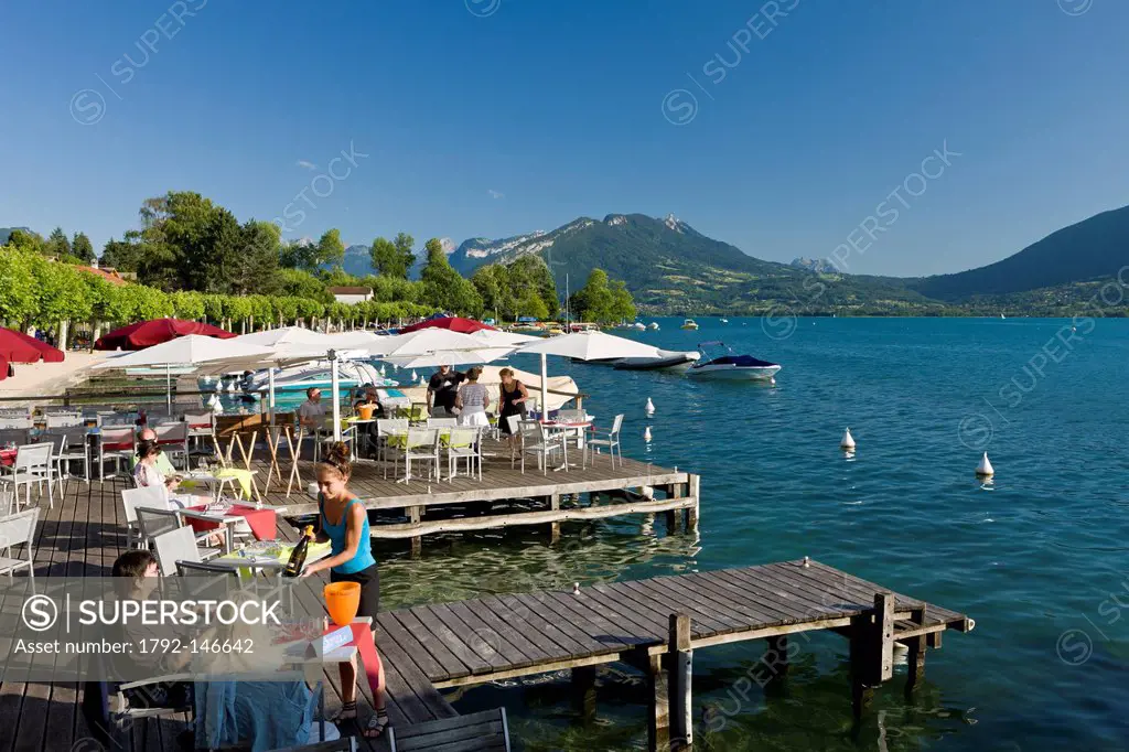 France, Haute Savoie, Veyrier du Lac, the terrace of the Auberge du Lac, Annecy lake