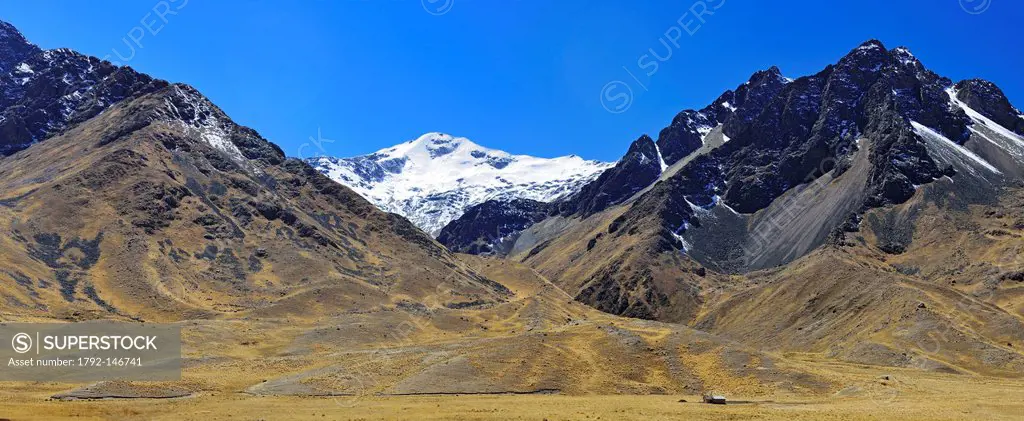 Peru, Puno province, landscape of the altiplano, La Raya Pass 4338m