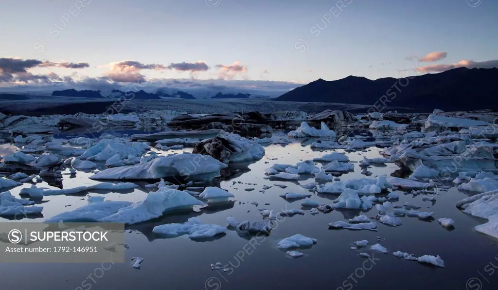 Iceland, Austurland region, the glacial lake of Jokulsarlon is a very deep lagoon filled with floating ice between the glacier Breidamerkuryokull tong...
