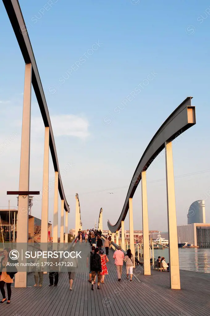 Spain, Catalonia, Barcelona, Rambla del Mar Footbridges by architects Helio Pinon and Albert Viaplana near Port Vell