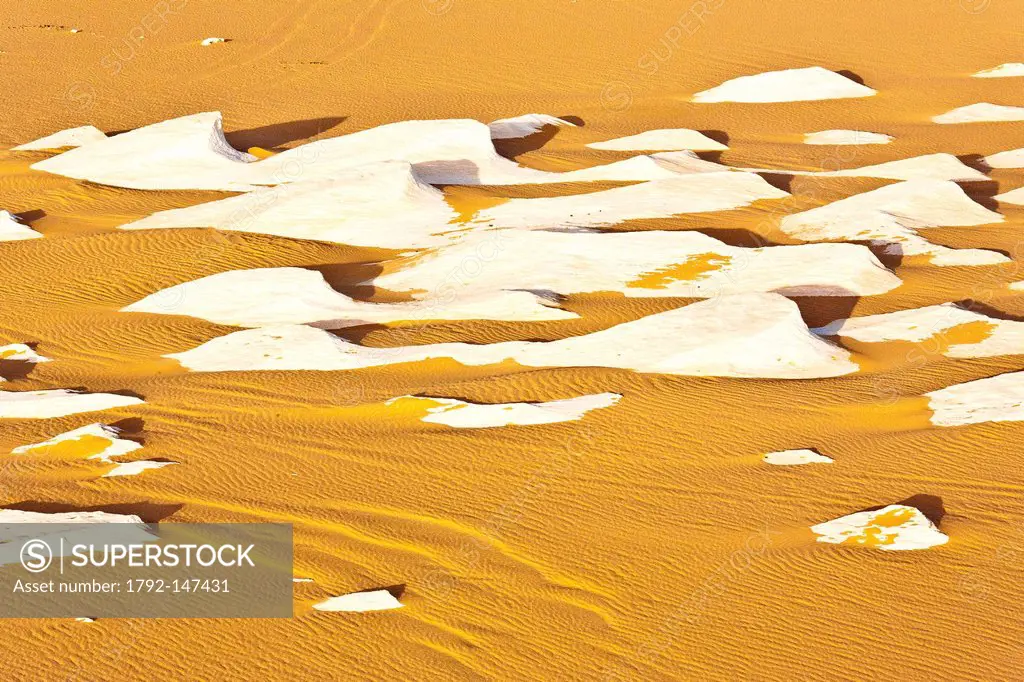 Egypt, Lower Egypt, Libyan desert, Bahareyya oasis, white desert