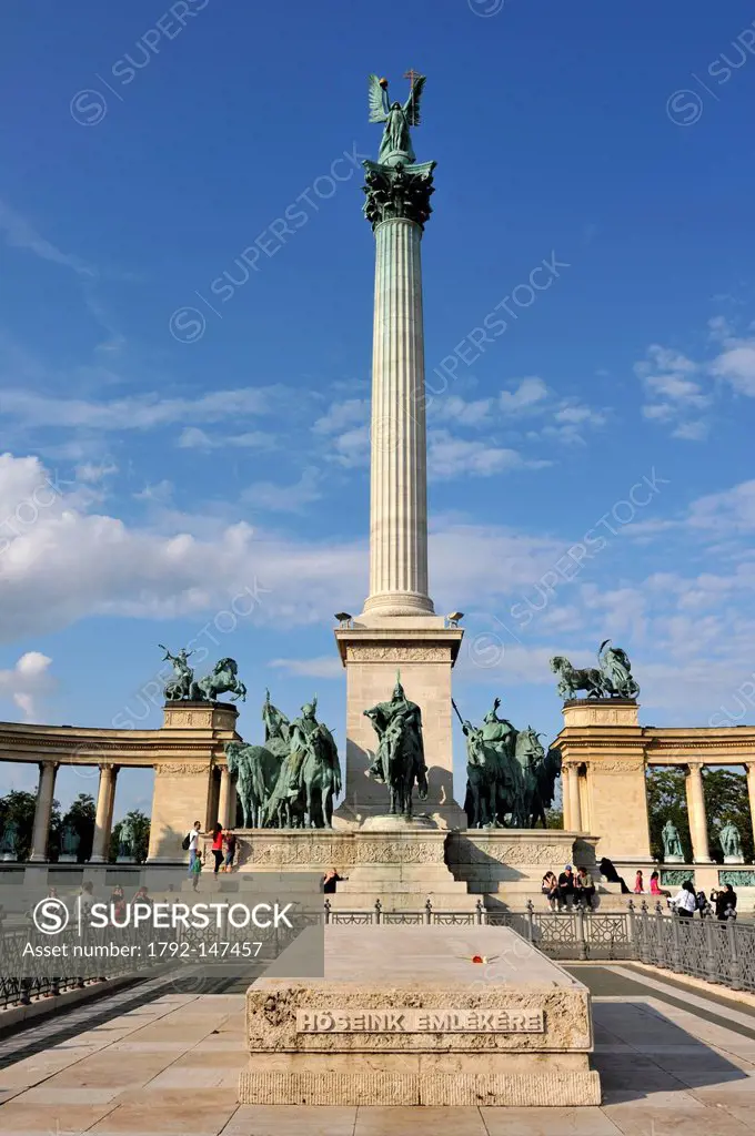 Hungary, Budapest, listed as World Heritage by UNESCO, Hosok tere Hereos Square, the Millennium Monument and the column of 36 metres high with the Arc...