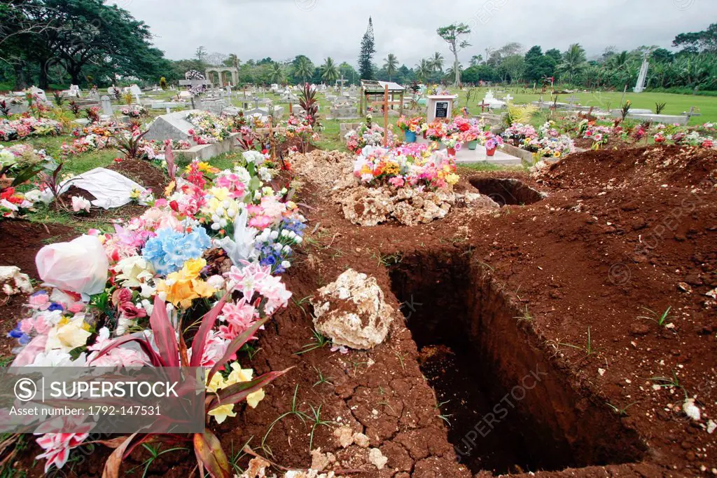 Vanuatu, Sanma Province, Espiritu Santo Island, Luganville, preparation of a vault in a Christian cemetery