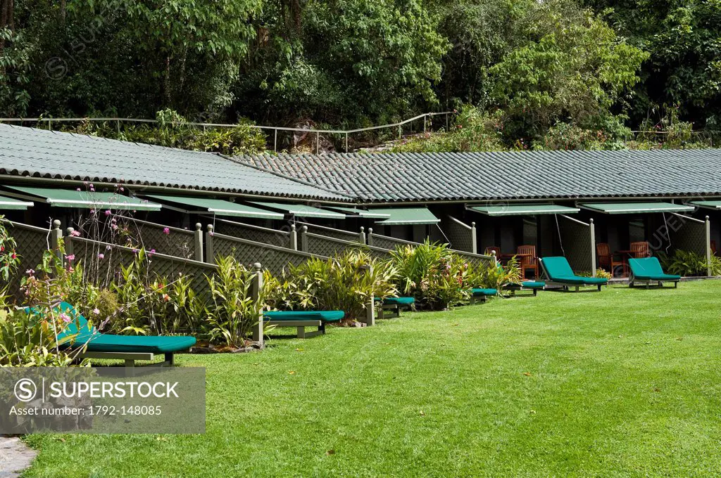 Peru, Cuzco Province, Incas sacred valley, bungalows of Sanctuary Lodge, luxury hotel at the bottom of Machu Picchu