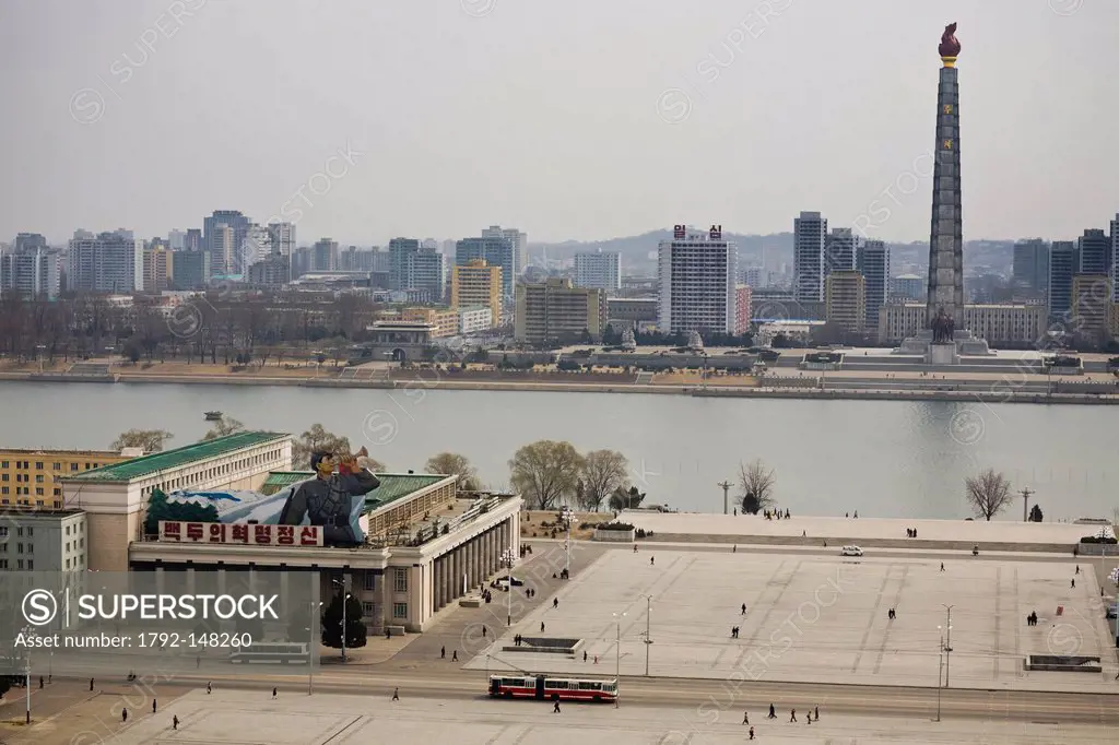 North Korea, Pyongyang, Grand People´s Study House, elevated view of Kim Il_Sung square