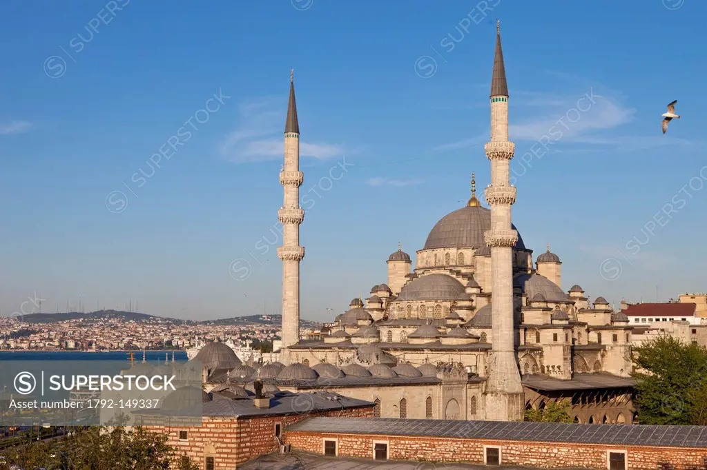 Turkey, Istanbul, historical centre listed as World Heritage by UNESCO, Eminn district, the Yeni Cami New Mosque