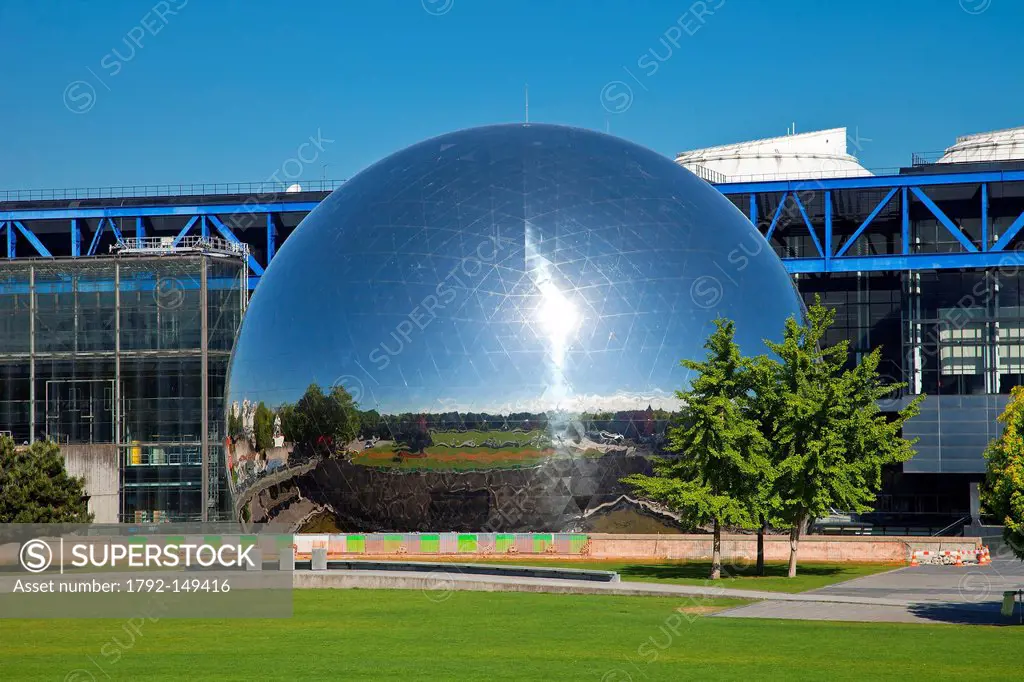 France, Paris, Parc de la Villette, Cite des Sciences et de l´Industrie by architect Adrien Fainsilbe