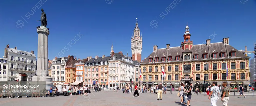 France, Nord, Lille, Place du General de Gaulle or Grand Place with the statue of the goddess on his column and the belfry and the old stock exchange
