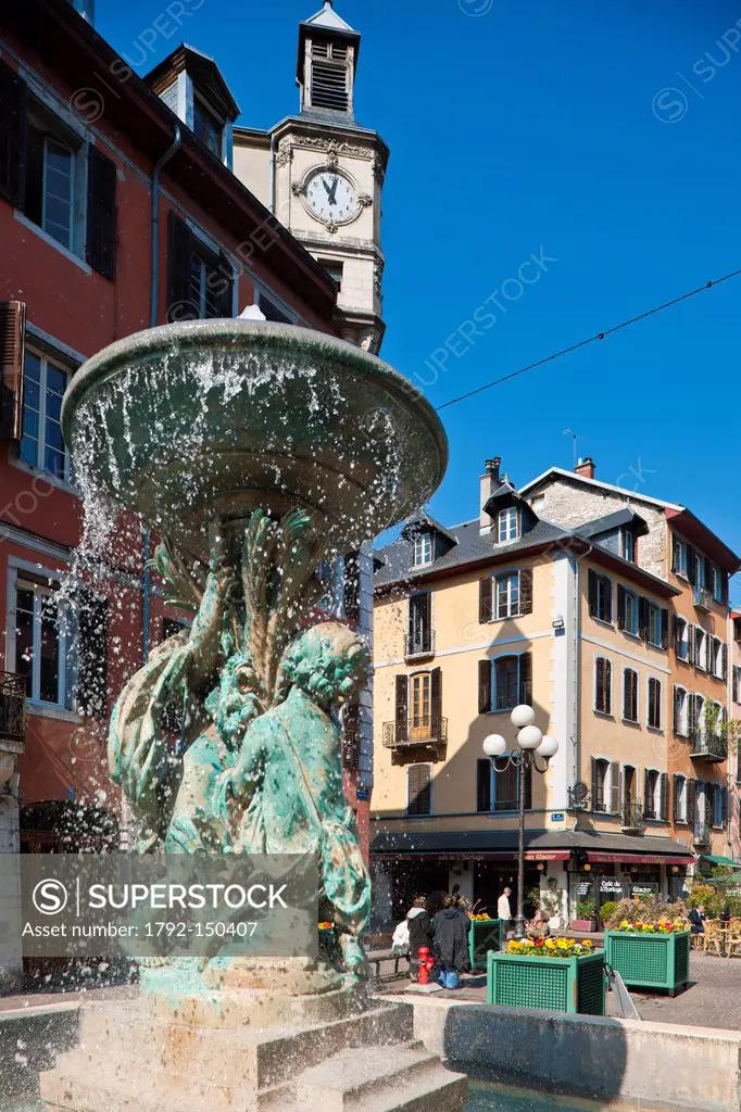 France, Savoie, Chambery, the old city, the angels of the fountain of the square St Leger