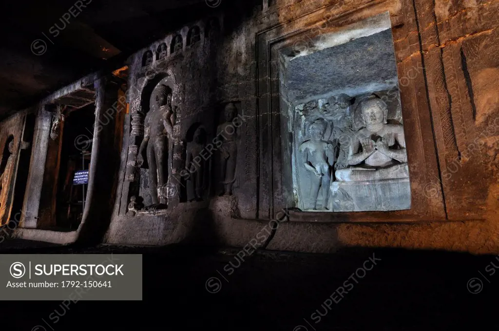 India, Maharastra state, Ajanta, caves of Ajanta listed as World Heritage by UNESCO, cave N1, Vihara Mahayana