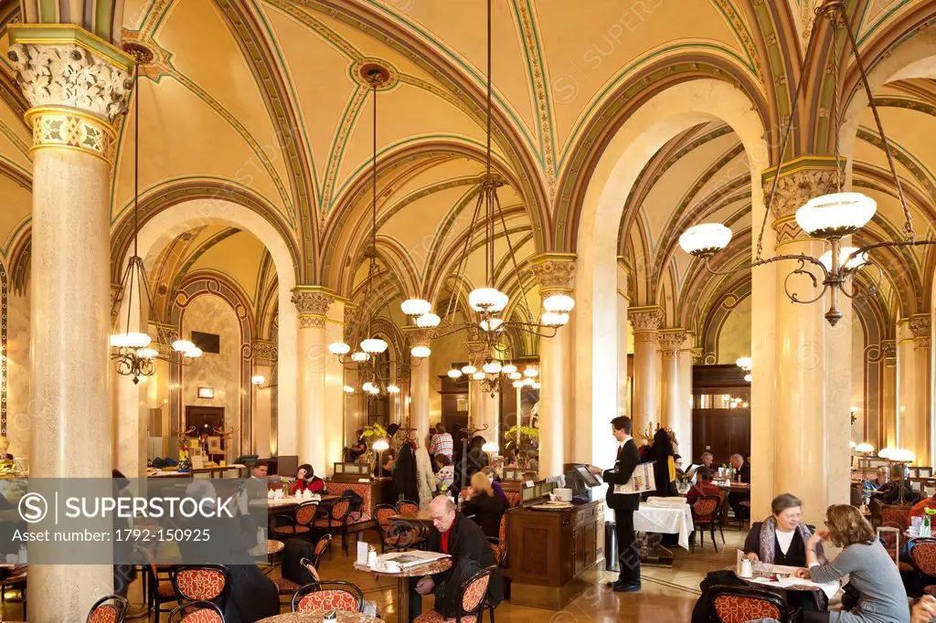 Austria, Vienna, historic center listed as World Heritage by UNESCO, Palais Ferstel, coffee Central opened in 1876 by architect Heinrich von Ferstel w...
