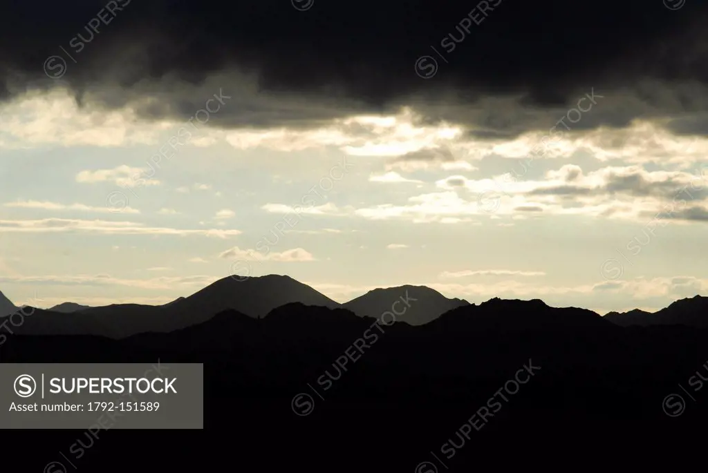 Iceland, Sudurland Region, Skaftafell National Park, volcanic region of Lakagigar, sunset