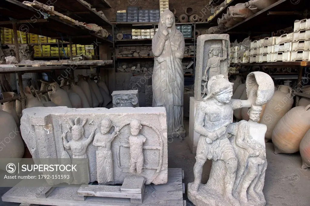 Italy, Campania, Pompei, archeological site listed as World Heritage by UNESCO, human replica in the Macellum and amphoras the food market of Pompei