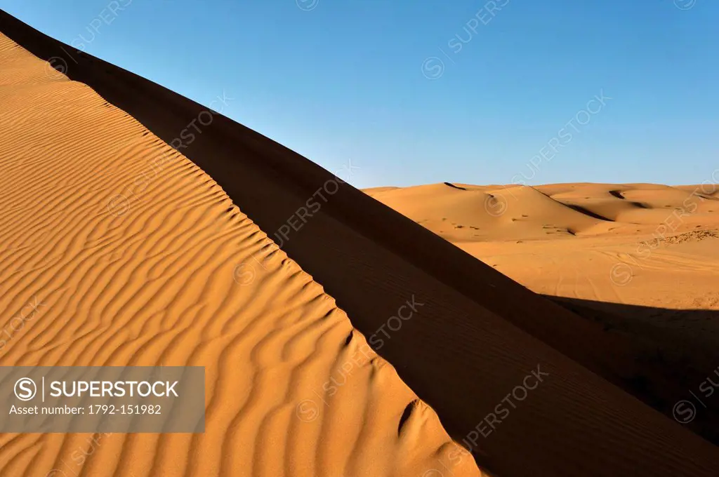 Sultanate of Oman, Ash Sharqiyah Region, desert of Wahiba Sands, sand ripple marks