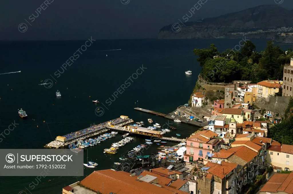 Italy, Campania, Gulf of Naples, Sorrentine Peninsula, Sorrento, Marina Grande