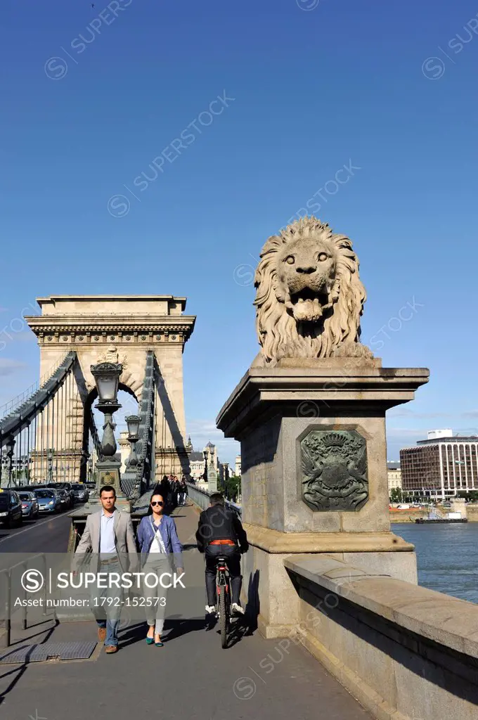 Hungary, Budapest, Belvaros District, the Chain Bridge Szechenyi Lanchid listed as World Heritage by UNESCO, built in 1848 by William Thierney Clark a...