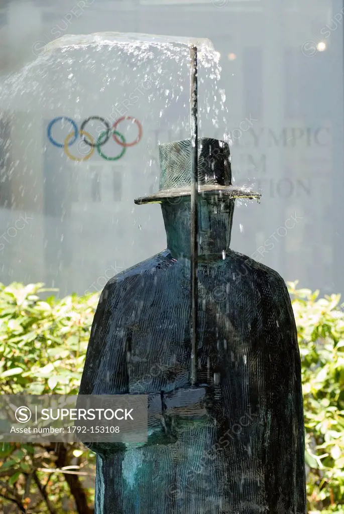 Switzerland, Canton of Vaud, Lausanne, Olympic museum in Lausanne, sculpture by Jean Michel Folon