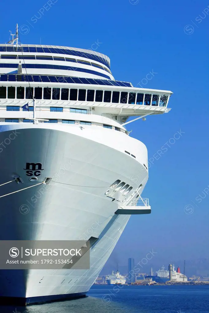 France, Bouches du Rhone, Marseille, 2nd arrondissement, Port Authority of Marseille, Cruise Terminal, MSC Fantasia cruise ship