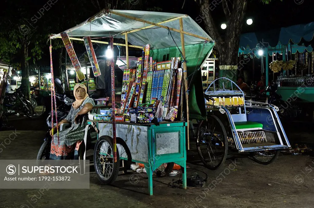 Indonesia, Java, East Java Province, Madura Island, Sumenep, Taman Adipura Park, night market