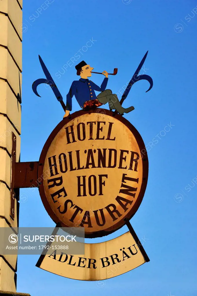 Germany, Baden Wrttemberg, Heidelberg, Steingasse street, sign of the hotel Hollander Hof