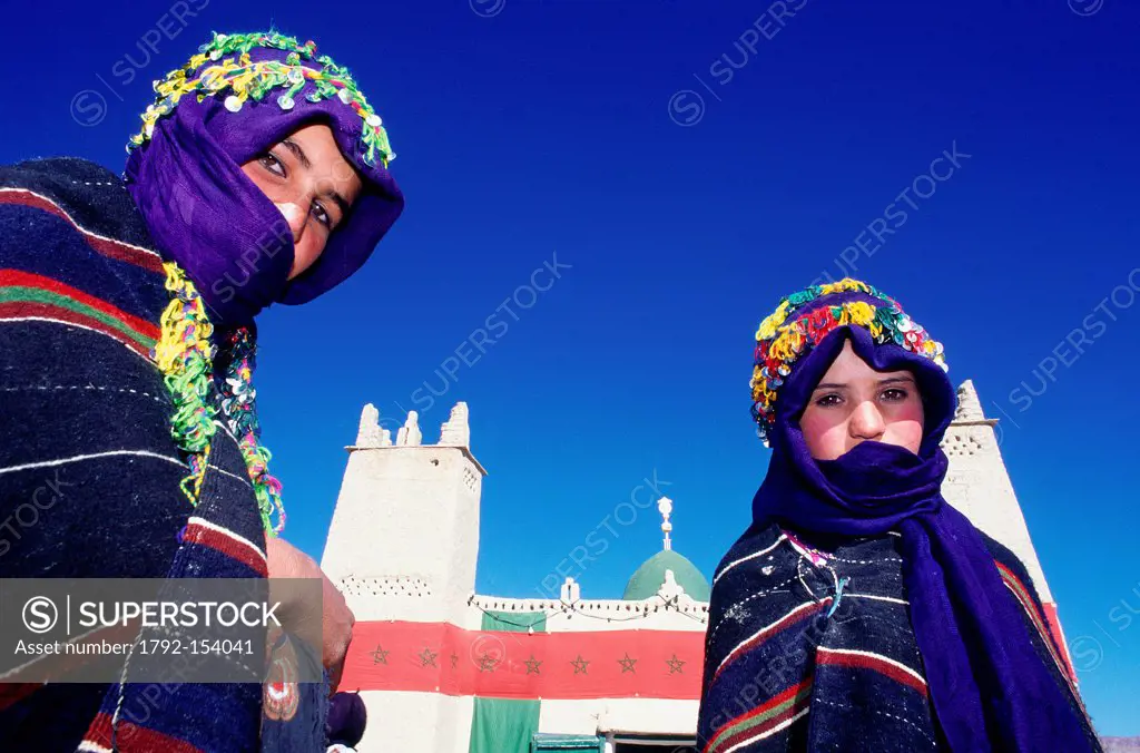 Morocco, Upper Atlas, Imilchil, Wedding Moussem (festival) girls before wedding