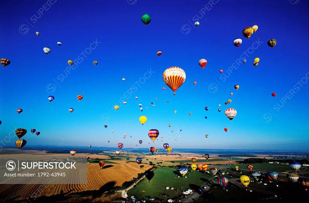 France, Meurthe et Moselle, hot air balloons flying during the world aerostation Biennal Mondial Air Balloon