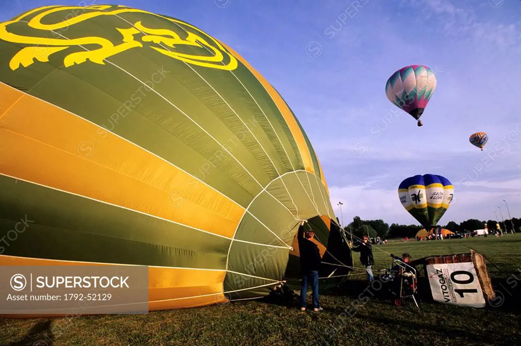 France, Saone et Loire, Chalon sur Saone, les Montgolfiades, annual hot air balloon festival