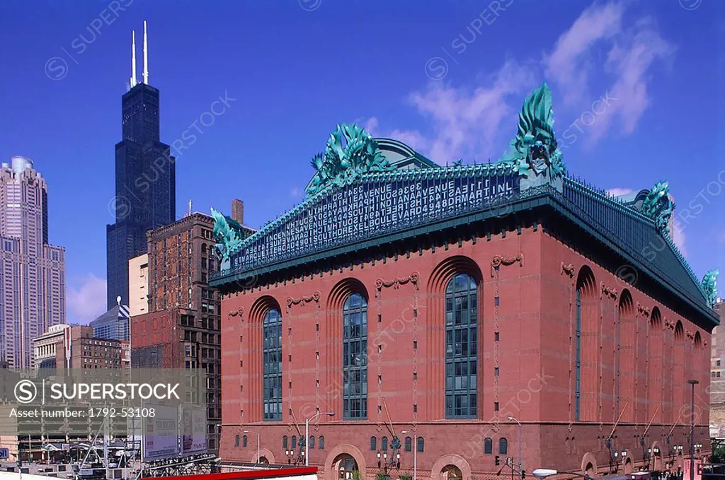 United States, state of Illinois, Chicago downtown, Sears towers left city librairy