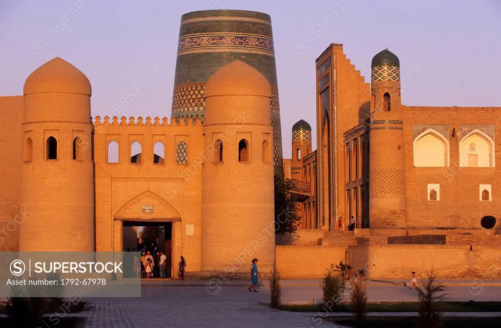 Uzbekistan, Khiva, Ichon Qala, the West door or Ota Darvoza