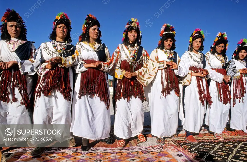 Morocco, High Atlas mountains, Berber musiciens during the Rose Festival in the town of Kelaat M´ Gouna at the entrance of the Rose Valley